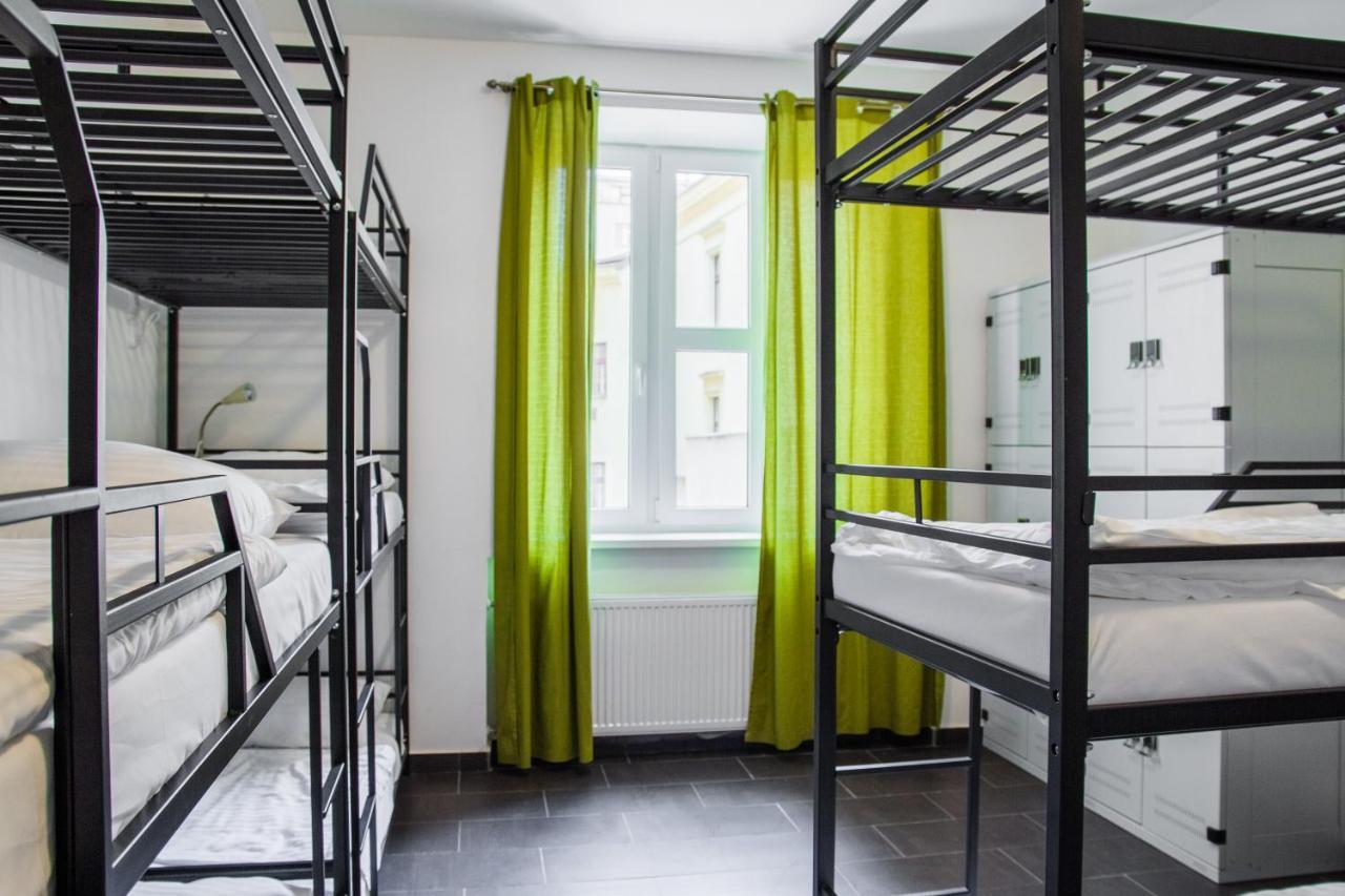 Hostel Mandarinka Prague Ngoại thất bức ảnh