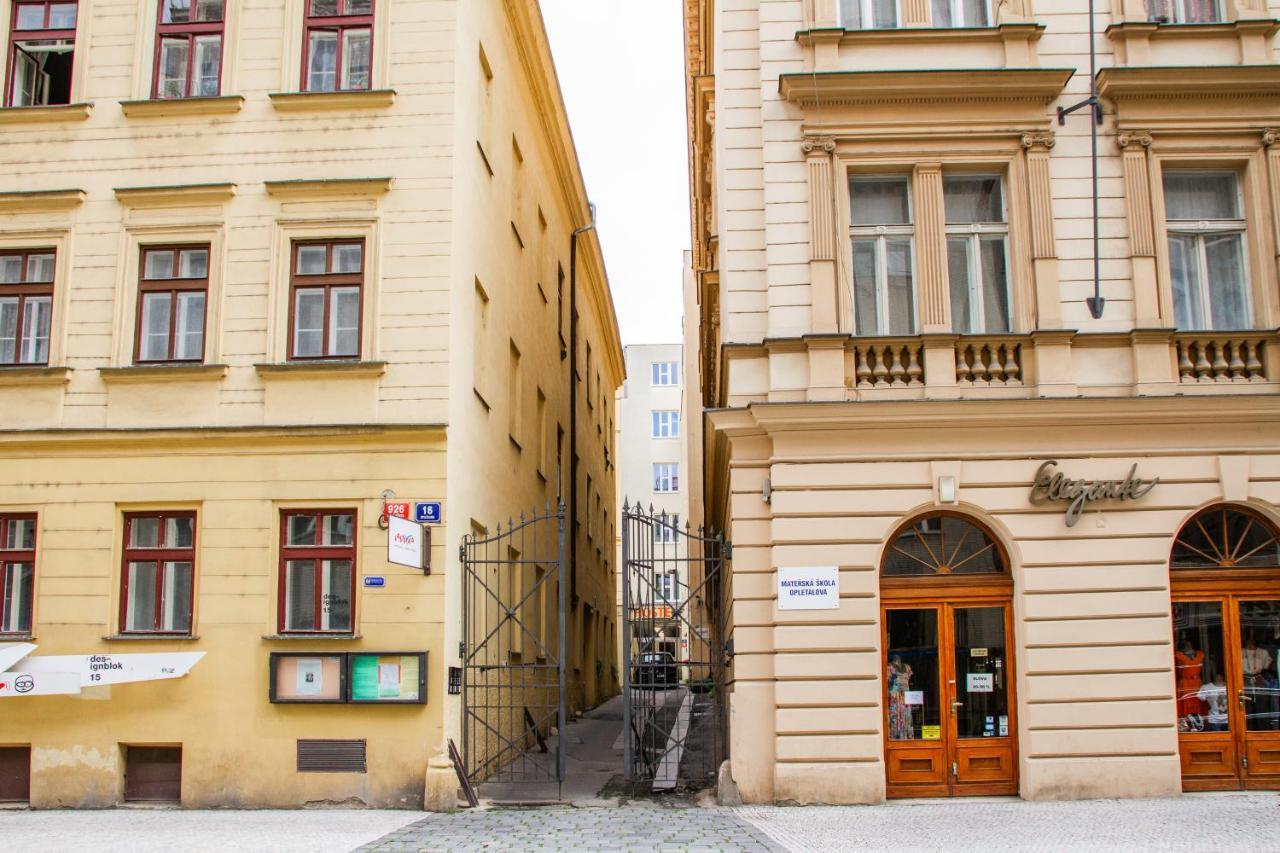 Hostel Mandarinka Prague Ngoại thất bức ảnh