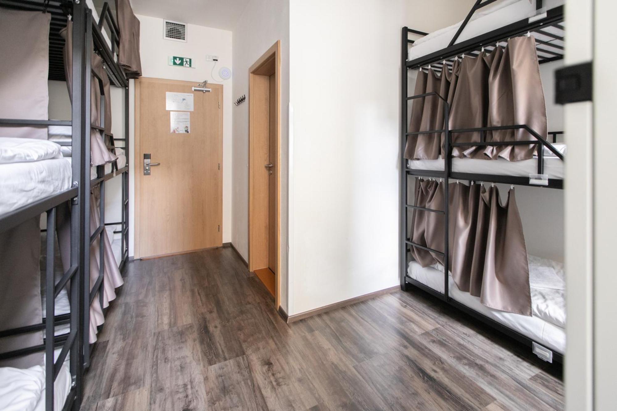 Hostel Mandarinka Prague Ngoại thất bức ảnh