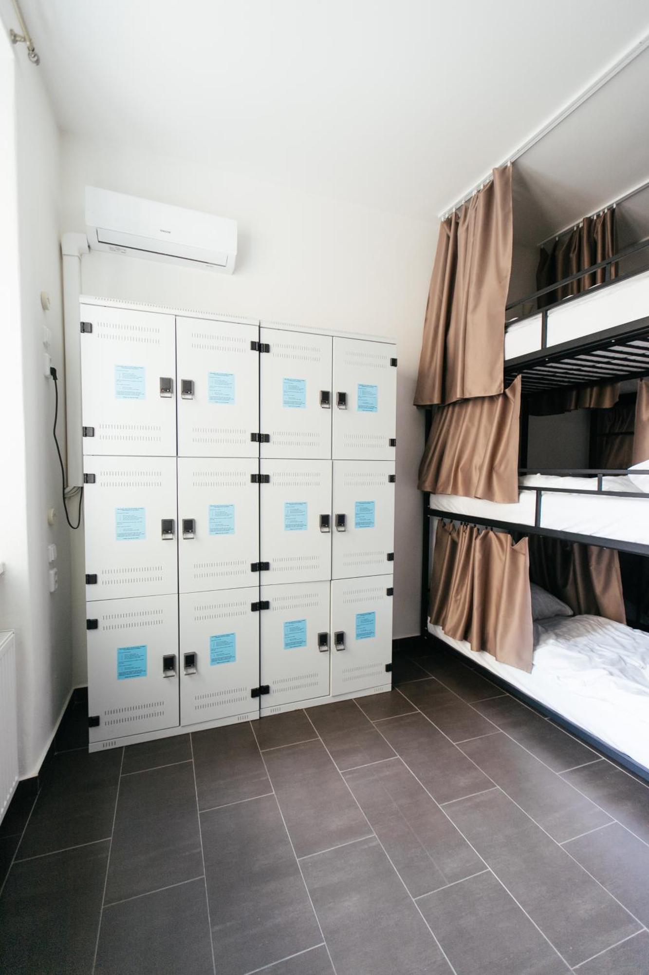 Hostel Mandarinka Prague Ngoại thất bức ảnh